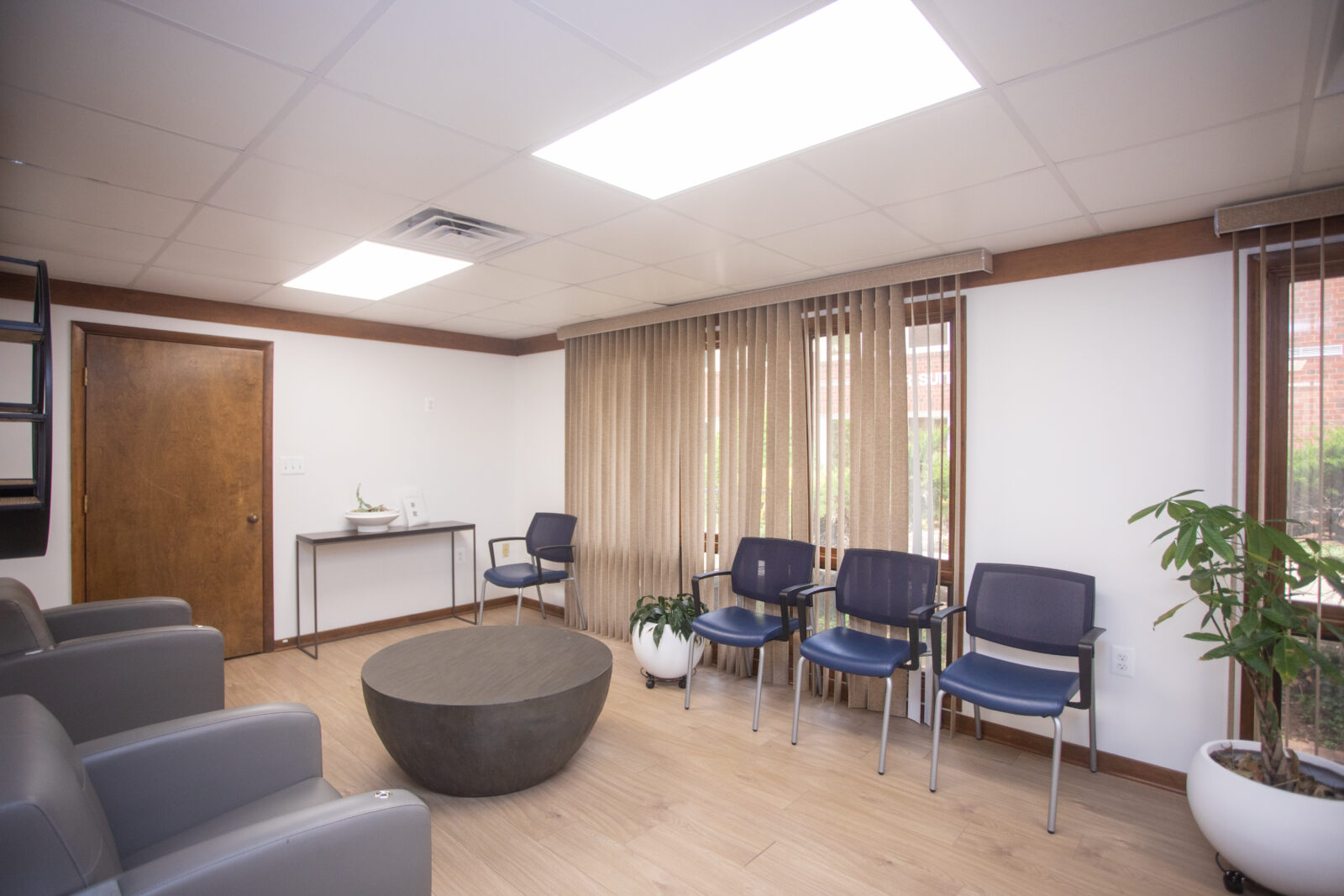 Comfortable waiting room at Norvinia Health in Fairfax, VA